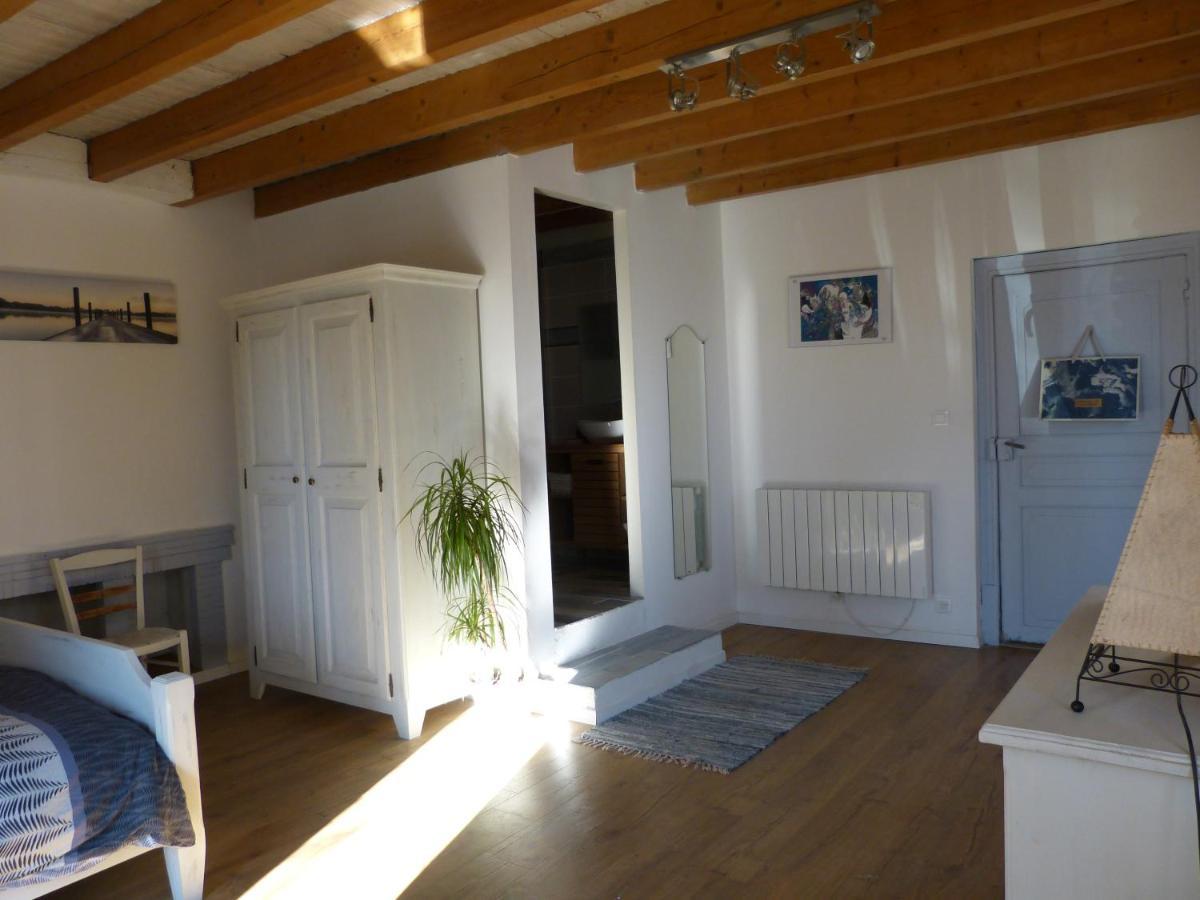 Domaine De Bonnet Bed & Breakfast Castelnau-de-Levis Bagian luar foto